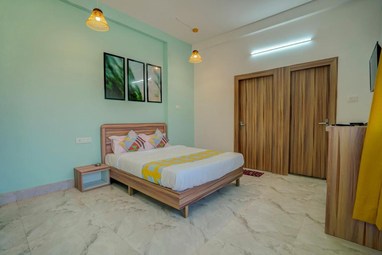 Oyo 79233 Hotel Hive Stays Kochi エクステリア 写真