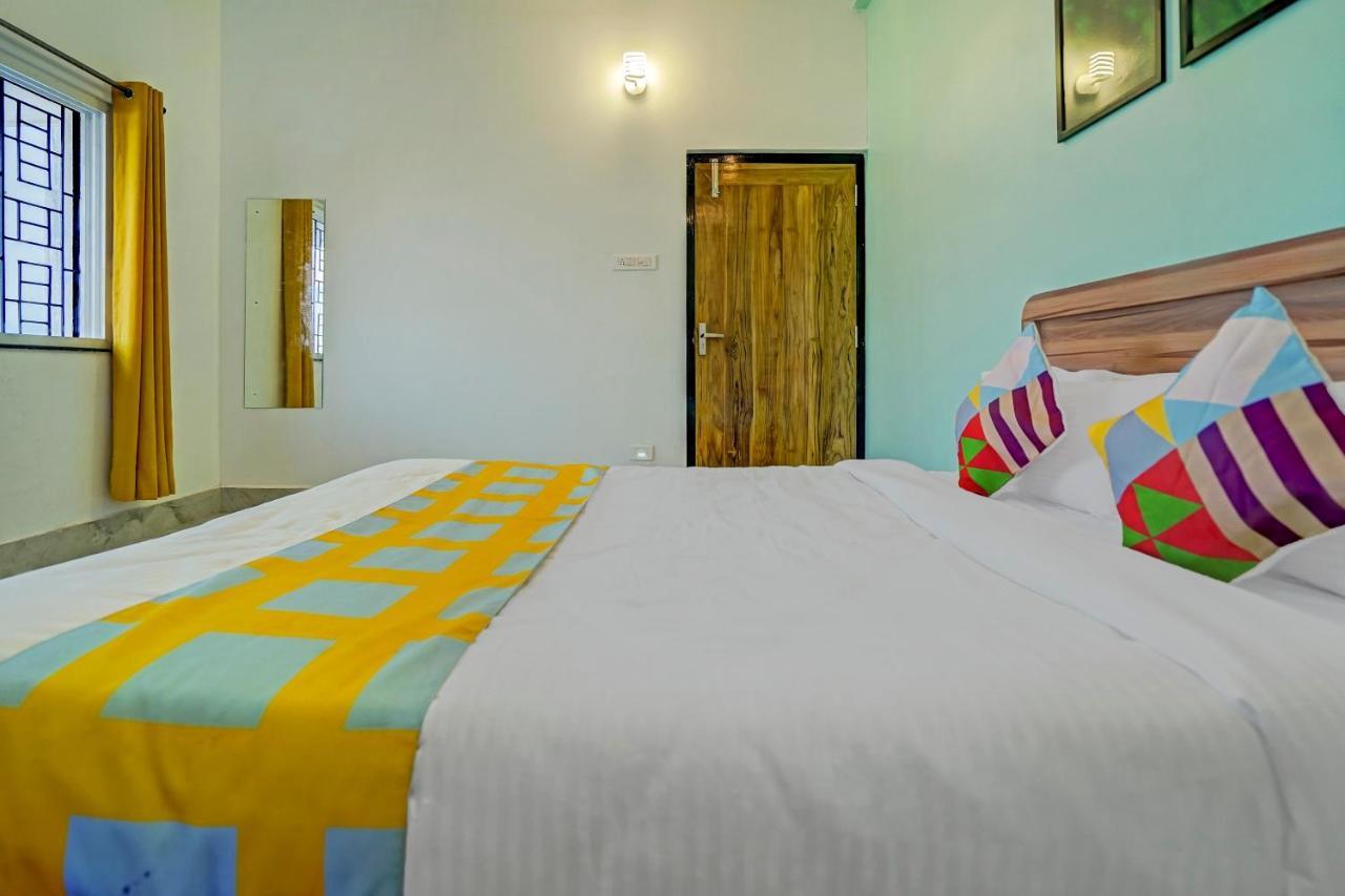 Oyo 79233 Hotel Hive Stays Kochi エクステリア 写真