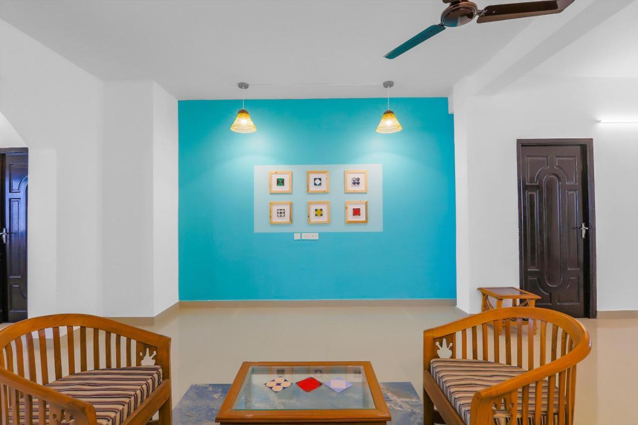 Oyo 79233 Hotel Hive Stays Kochi エクステリア 写真